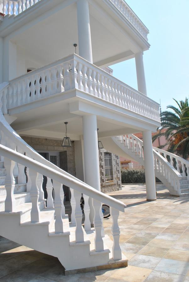 מלון Oinoussai Captain Diamantis Mansion מראה חיצוני תמונה